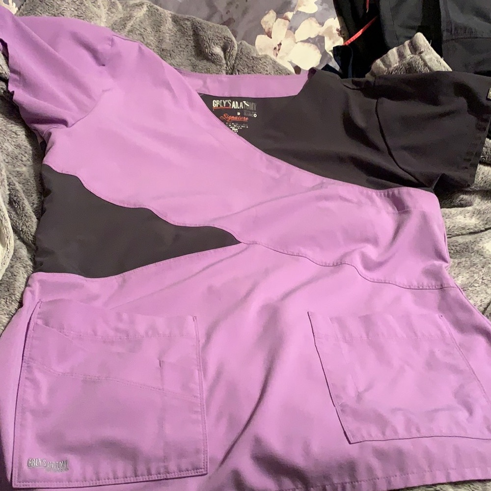 Grey’s Anatomy scrub top